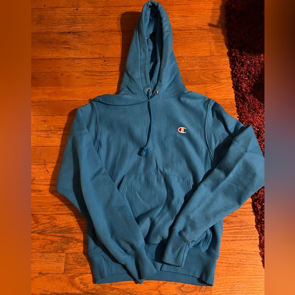 Light blue sweatshirt